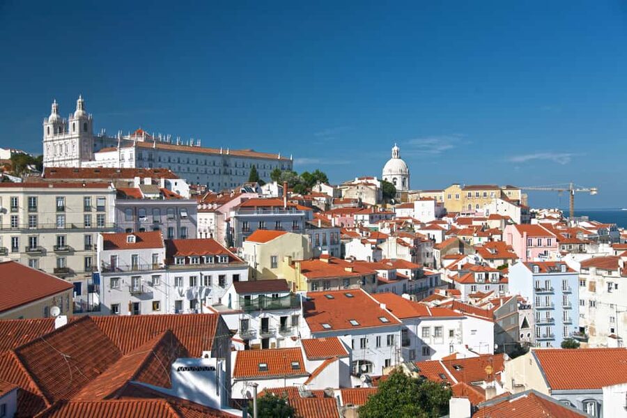 Lisbon Highlights Private Tour with Local Guide and Pickup - Miradouro da Senhora do Monte: the viewpoint that sets the tone
