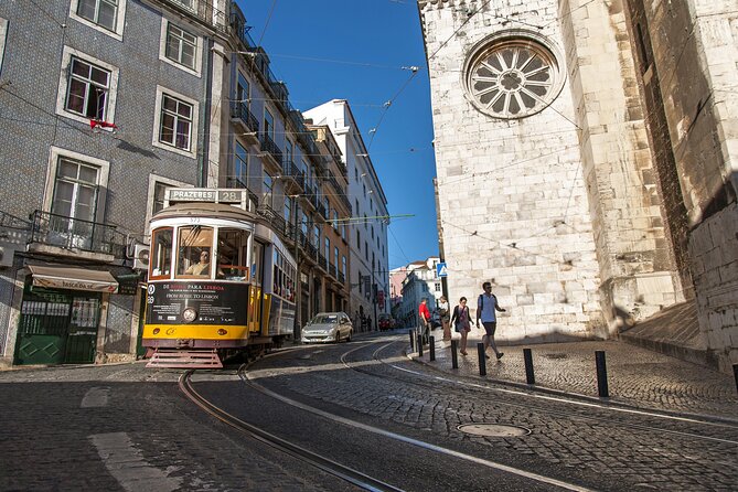 Lisbon Highlights - Private Tour with Van and Local Guide - São Roque Church and Chiado Streets: Art and Gold in a Short Window
