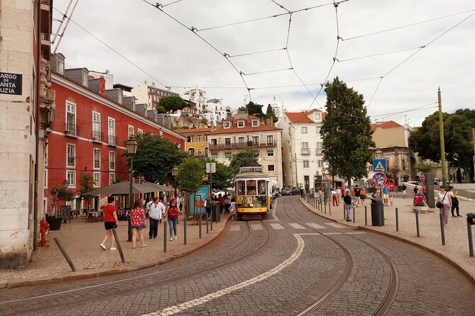 Lisbon Highlights - Private Tour with Van and Local Guide - Belém’s Big Landmarks in One Stretch: Jerónimos, Pastel de Belém, and the Tagus