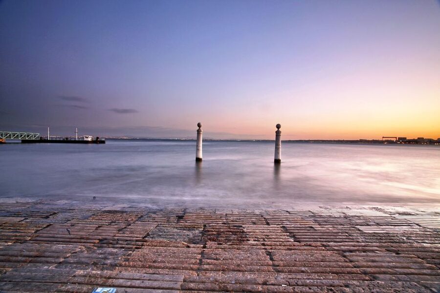 Lisbon in One Day: Full-Day Minivan Historic Tour - Price and Logistics: Is $82 Worth It?