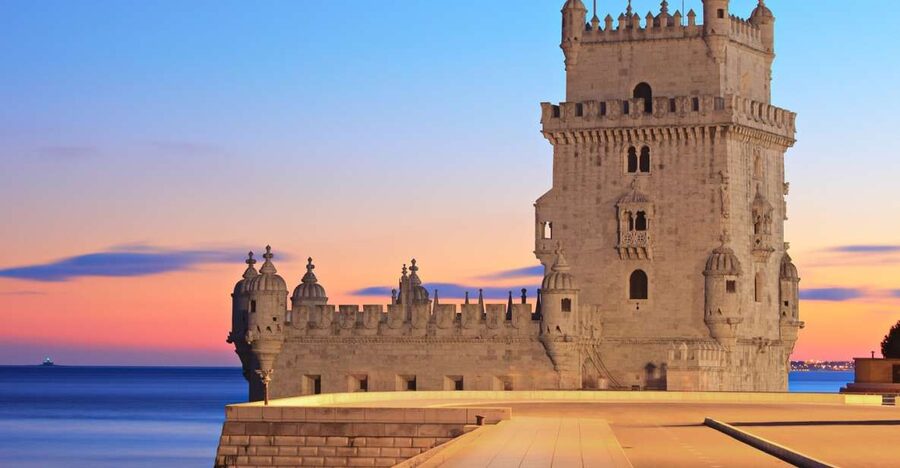 Lisbon in One Day: Full-Day Minivan Historic Tour - Moorish Castle Area to Alfama: Old Streets Without the Stair Workout