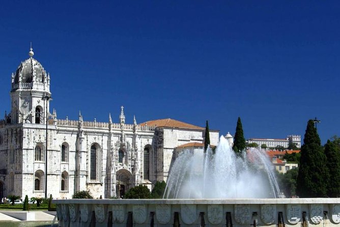 Lisbon in One Day Historic Private Tour - Belém lunch window and the Tower: where the city meets the river