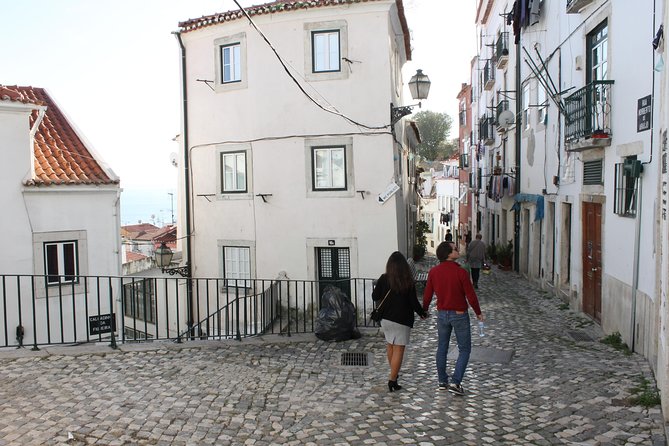 Lisbon in the eye of a Portuguese writer - Should You Book This Lisbon Walk?