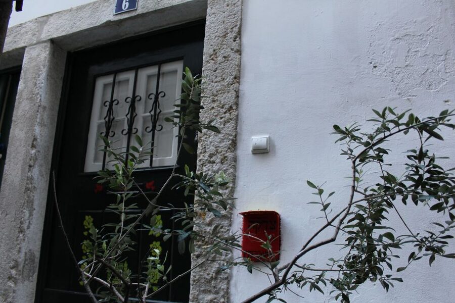 Lisbon: Jewish History in Portugal Guided Walking Tour - What the tour includes (and why it’s enough)