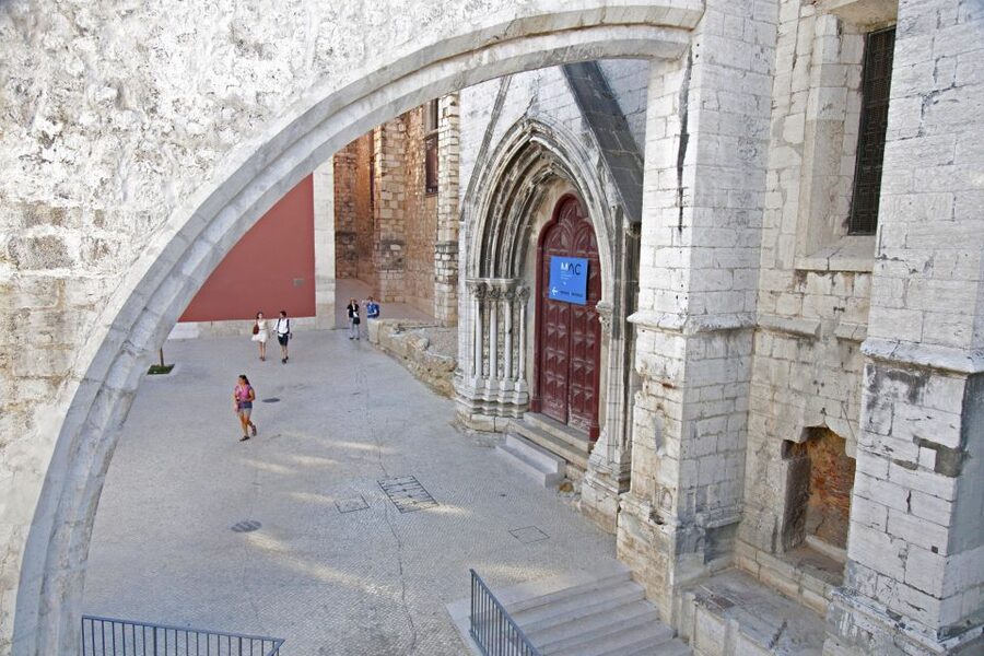 Lisbon: Jewish History Private Tour - Rossio Square and the 1506 Jewish Massacre Memorial