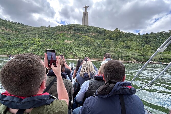 Lisbon Landmarks by Speedboat: Private 1-Hour Tour on the Tagus - A private Tagus speedboat: the Lisbon view you can’t get from the sidewalk