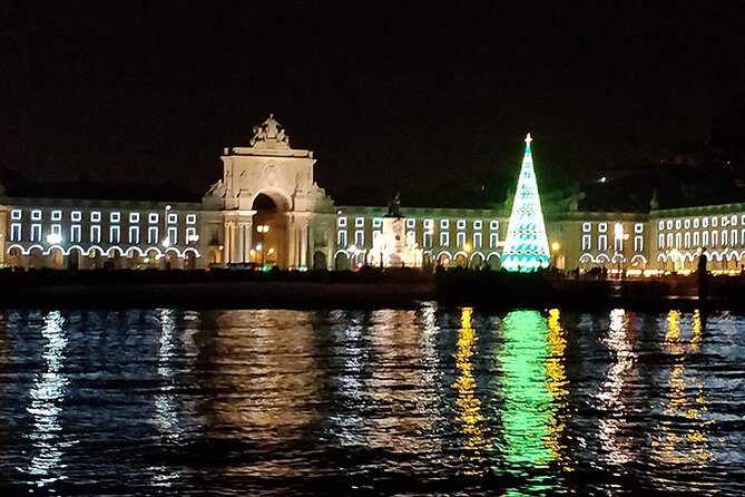 Lisbon Landmarks by Speedboat: Private 1-Hour Tour on the Tagus - Pantheon and Praça do Comércio: baroque power and earthquake-era rebuilding