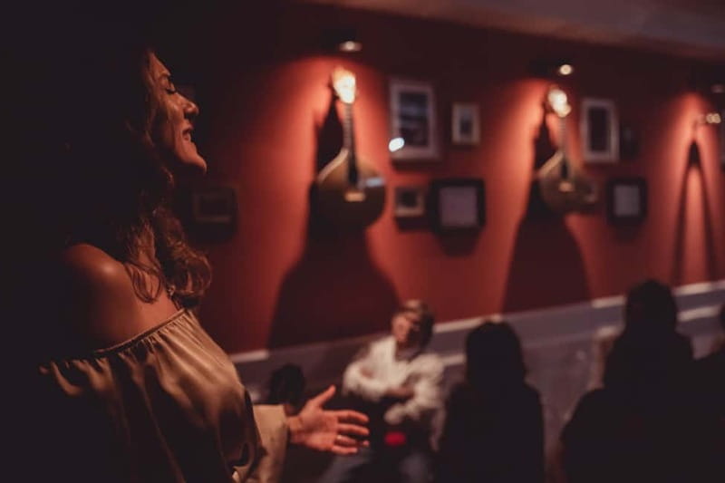 Lisbon: Live Fado Show with Port Wine at Lisboa em Fado - Tips That Make Your Evening Smoother