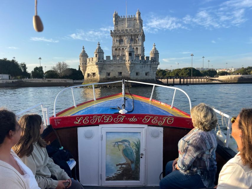 Lisbon: Live Guided Traditional Boat Sightseeing Cruise Tour - Meeting at Doca do Bom Sucesso: start smart, save time