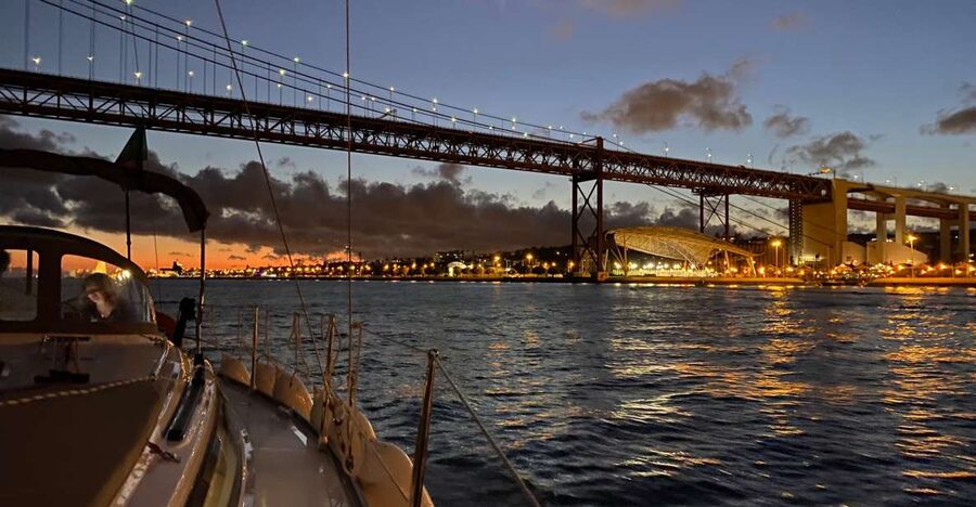 Lisbon: Luxury Sailboat Cruise at Night - Key things to know before you go