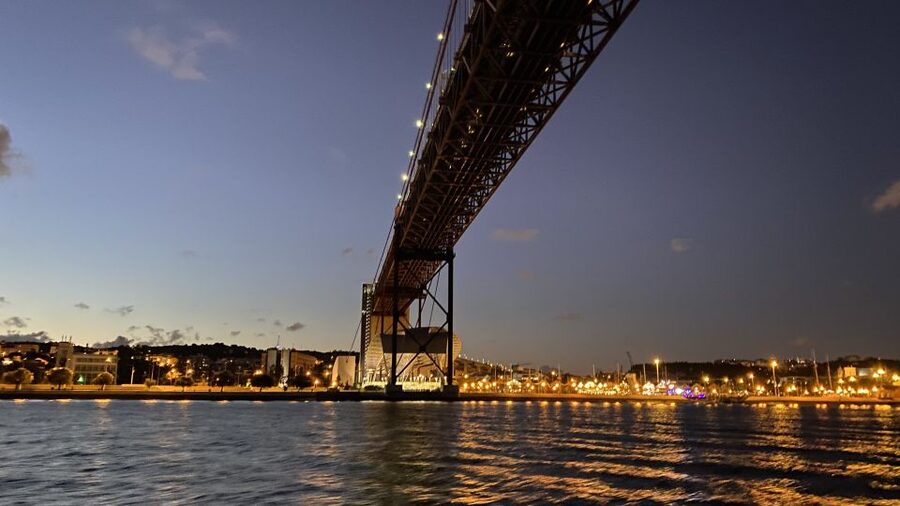 Lisbon: Luxury Sailboat Cruise at Night - Why this Lisbon night sail feels different than land tours