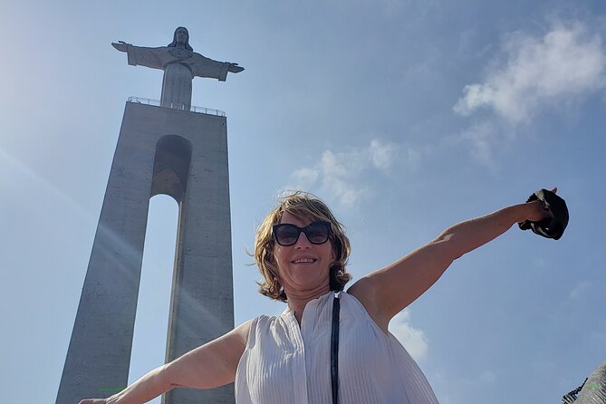 LISBON MOST COMPLETE TOUR! Also LX factory, V. Gama bridge, Expo! - Pastéis de Belém: a quick break in the middle of the landmarks