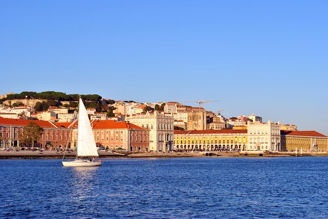 Lisbon New Years Eve Sailing Tour - What’s included onboard: drinks, snacks, and the vibe on a small yacht