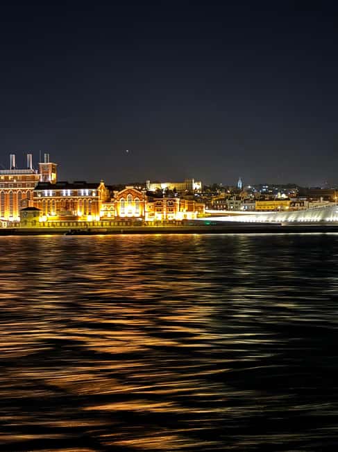 Lisbon Night Lights: #2 Top Rated Private Sail - Should you book Lisbon Night Lights: Top Rated Private Sail?
