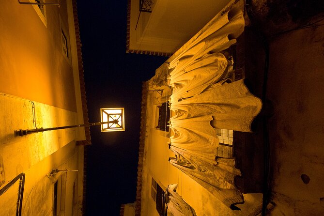 Lisbon Off The Beaten Track and Main Sights Private Walking Tour - Miradouro Das Portas do Sol: your quick Lisbon reset over the Tagus
