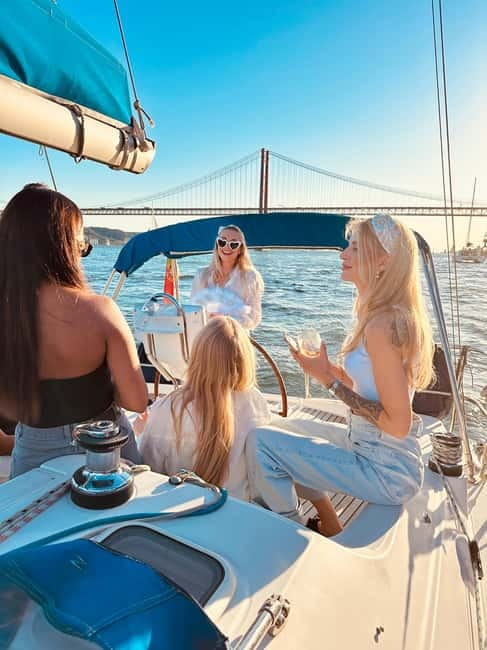 Lisbon On a Sailboat - Cultural Facts and Sailing Experience - Comfort and safety details you’ll actually use