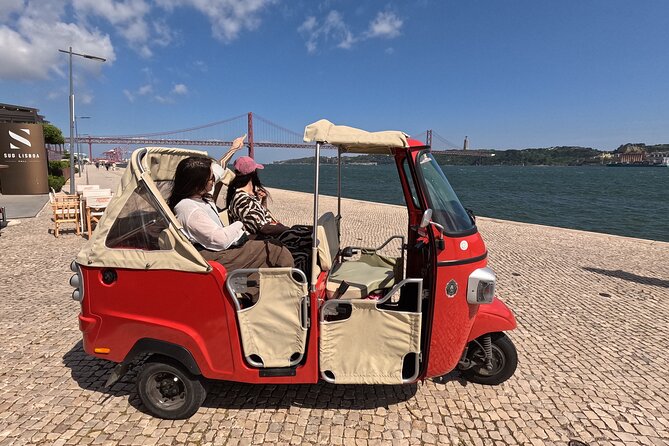 Lisbon on TukTuk - Downtown and Praça areas: neoclassical Lisbon after 1755