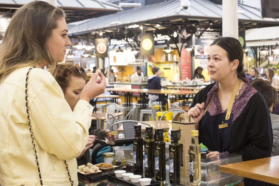 Lisbon: Original Morning Food Tour - Light lunch and aperitif: a finish that feels like a local habit
