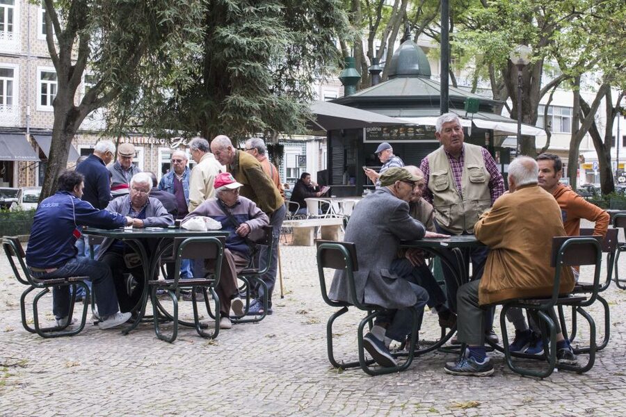 Lisbon: Original Morning Food Tour - The 3-hour flow: breakfast to aperitif without getting stuffed too fast