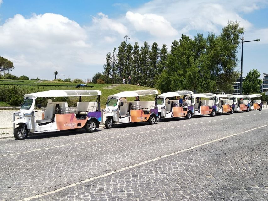 Lisbon: Panoramic Historical Sightseeing Tour by Tuk Tuk - Getting Oriented at the Start: Hard Rock Cafe and Central Pickup