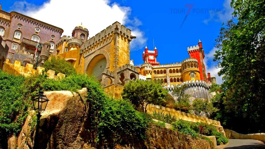 Lisbon: Pena Palace, Qta Regaleira, Moorish Castle & Cascais - Price and value: what you pay for, what you don’t