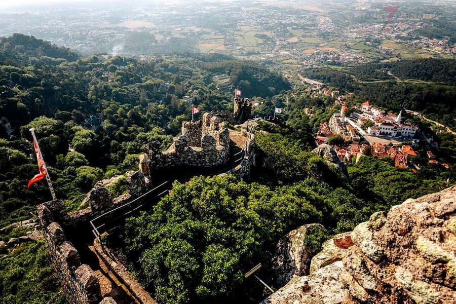 Lisbon: Pena Palace, Qta Regaleira, Moorish Castle & Cascais - Cabo da Roca cliffs and Cascais: the calm after the castles