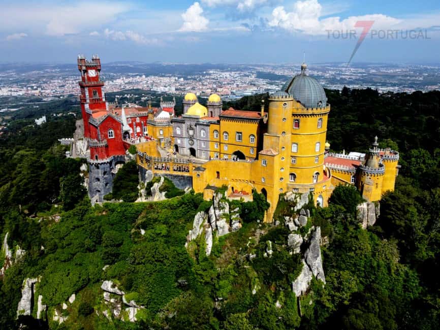 Lisbon: Pena Palace, Qta Regaleira, Moorish Castle & Cascais - Pickup in a BMW: the comfort that changes the day