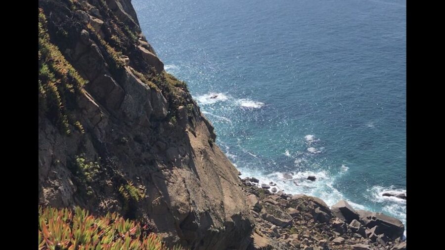 Lisbon: Pena Palace, Sintra, Cascais, and Cabo Roca Day Trip - Cascais in 1.5 Hours: Lunch, Shopping, and Sea-Stroll Momentum