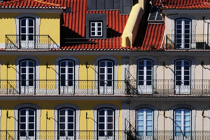 Lisbon Photo Private Day Tour - Price check: $165.33 per group up to 4 and what you’re really paying for