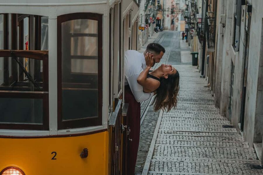 Lisbon photo shoot with a highlight video - Key things to know before you go