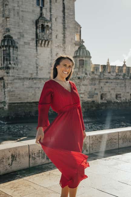 Lisbon photo shoot with a highlight video - Price and value: what $57 per group gets you