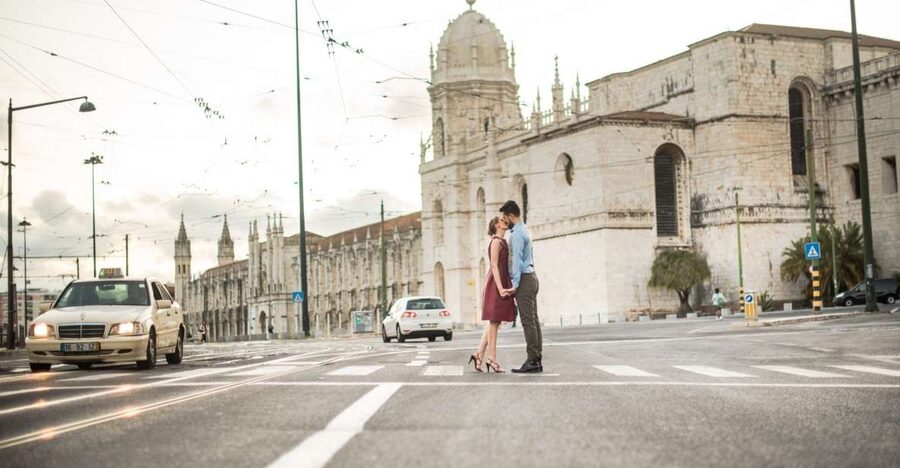 Lisbon: Photo Shoot with a Private Vacation Photographer - A Simple Booking Checklist Before You Go