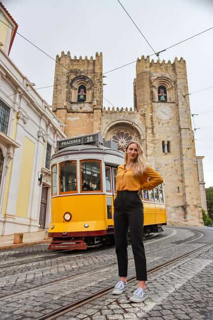 Lisbon: Photoshoot with a Professional Local Photographer - Key highlights that make this Lisbon photoshoot work