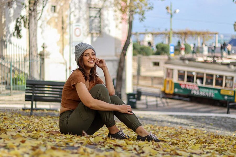 Lisbon: Photoshoot with a Professional Local Photographer - Rua Augusta Arch and Praça do Comércio: make the city feel big