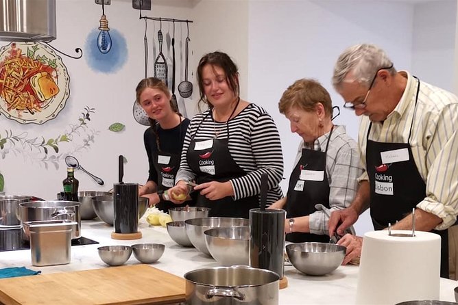 Lisbon Portuguese Cooking Class with 3-Course Dinner - Quick hits