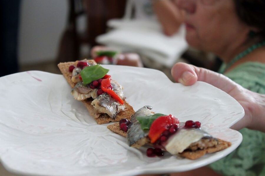 Lisbon: Portuguese Petiscos Tasting Tour by E-Bike - Historic markets and the rhythm of Portugal’s snack culture