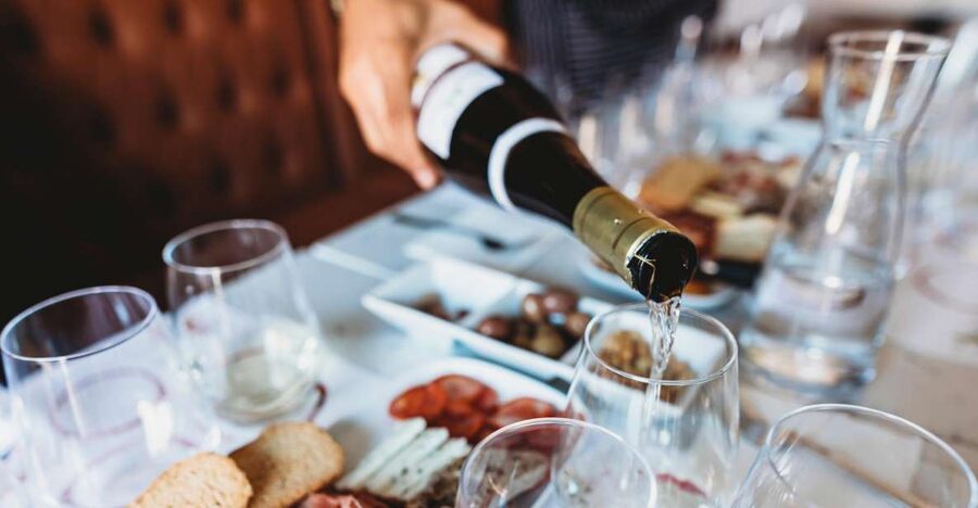 Lisbon: Portuguese Wine and Cheese Tasting with Lunch - Quick things to know