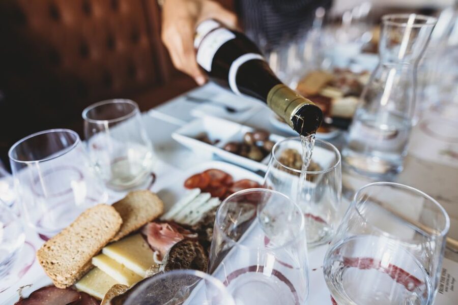 Lisbon: Portuguese Wine and Cheese Tasting with Lunch - Six Portuguese wines: learning without feeling like it’s a test