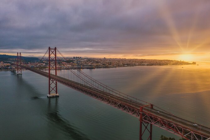 Lisbon Private 6h Customizable Tour with Transportation - Key highlights to look for