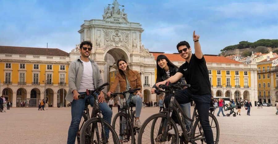 Lisbon: Private Boat Trip, Guided Walking Tour, Bike & Tram - Meeting at Praça Dom Pedro IV: starting in the center of Lisbon