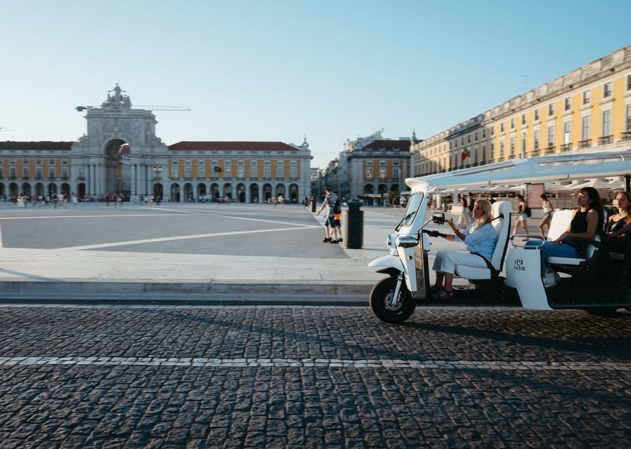 Lisbon: Private Christmas Lights Tour by Eco Tuk Tuk - A One-Hour Lisbon Christmas Lights Tour That Actually Fits Your Schedule