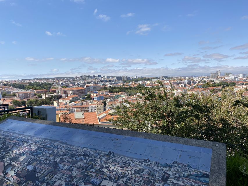 Lisbon: Private City Sightseeing Tour by Tuk-Tuk - Portas do Sol and Santa Luzia: the quick stops that make Lisbon’s skyline make sense
