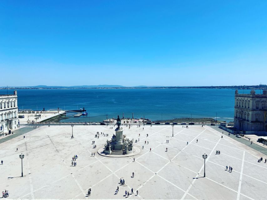 Lisbon: Private City Sightseeing Tour by Tuk-Tuk - Graça and São Vicente de Fora: where the old city breathes