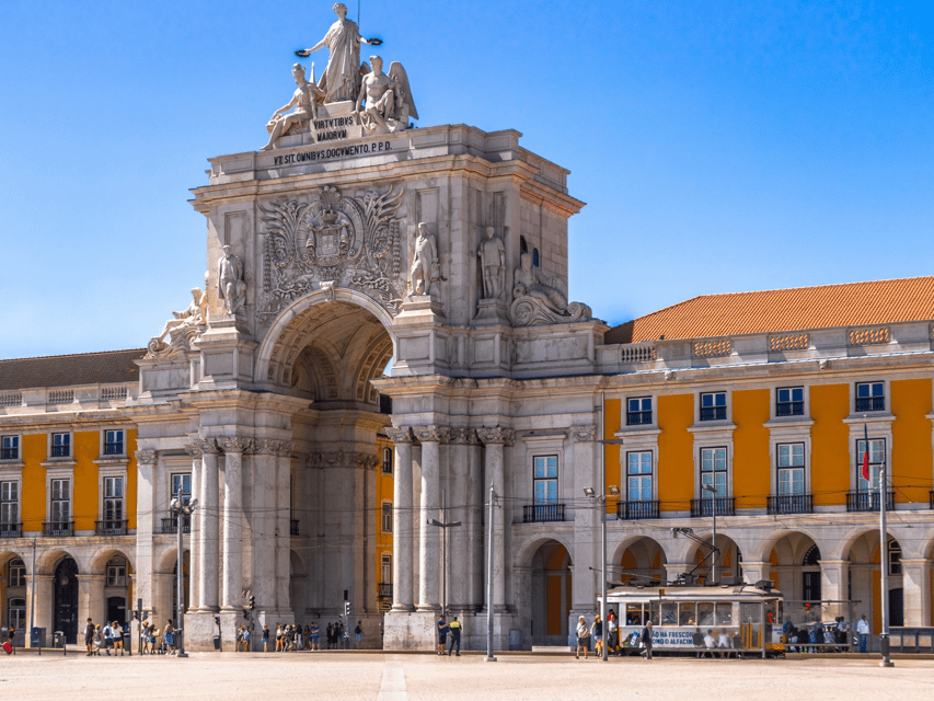 Lisbon: Private City Tour by Tuk-Tuk - Igreja de Santo António and the Graça District: Up Close With Old Lisbon