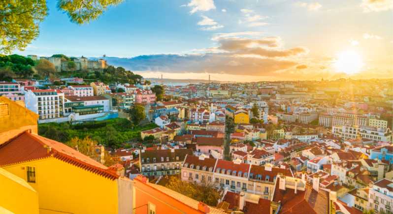 Lisbon: Private City Tour by Tuk-Tuk - Santa Engracia, Alfama, and Fado Museum: Culture Without the Ticket Pressure