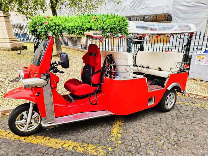 Lisbon: Private city tour by tuktuk alfama up to 90 min - Key things you’ll notice on this Lisbon tuk-tuk tour