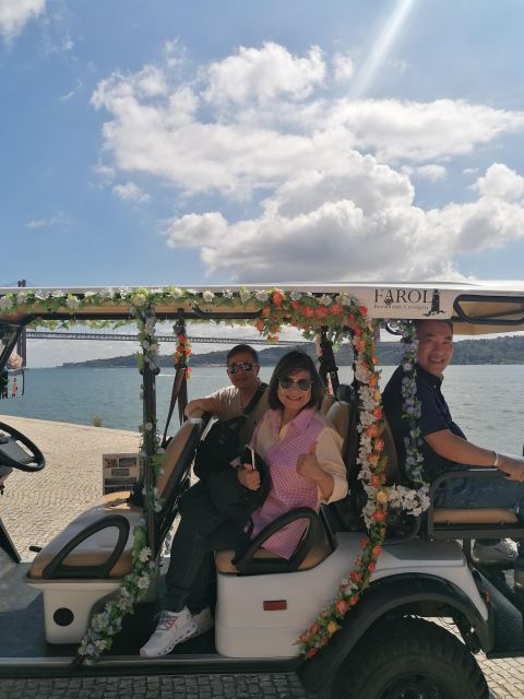 Lisbon: Private City Tour in Alfama and Chiado with Tuk Tuk - Key things to know before you roll