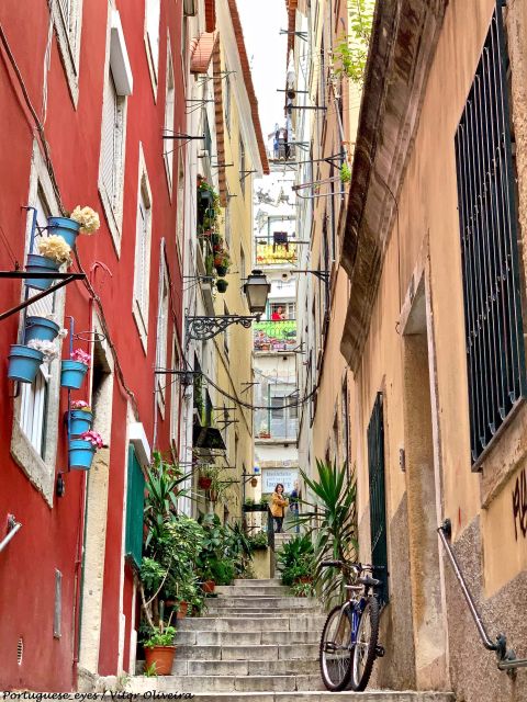 Lisbon: Private City Tour in Alfama and Chiado with Tuk Tuk - Meeting at Mercado da Ribeira (Time Out Market) and Keeping It Simple