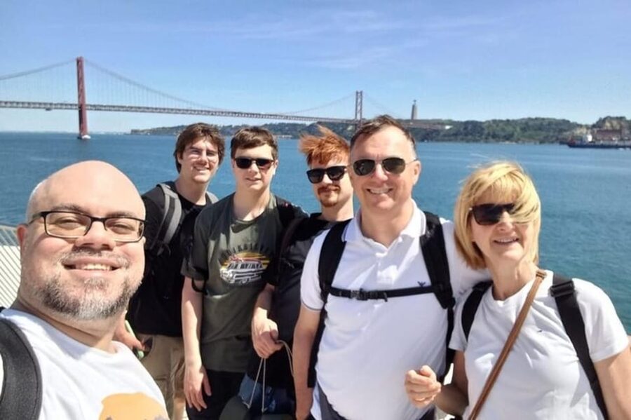 Lisbon: Private Custom Tour with a Local Guide - Duration choices: getting the essentials fast or going deeper