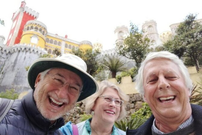 Lisbon Private Driver and Customizable Tour - Viewpoints and Neighborhood Flavor: Barrio Alto and Miradouro de São Pedro de Alcântara
